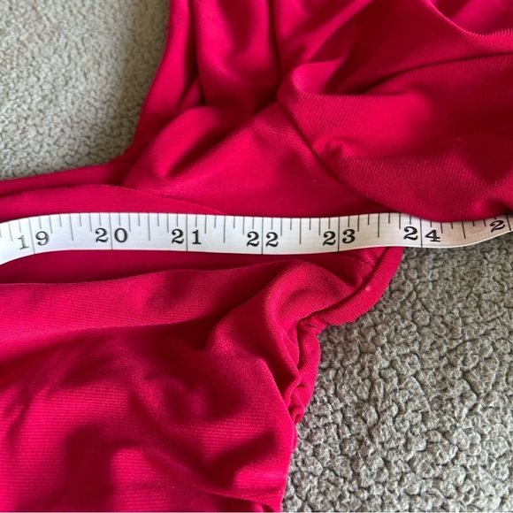 Club L London Muse Raspberry, Pink, Red Ruched Bodycon, Club, Baddie, Dress - Picture 9 of 10